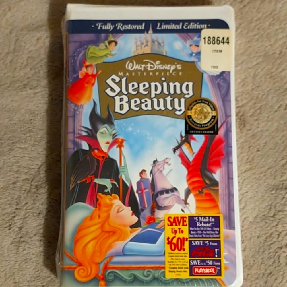 Walt Disney Masterpiece Collection Sleeping Beauty